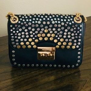 Crossbody purse